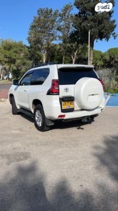 טויוטה לנד קרוזר קצר 4X4 Luxury SWB אוט' 3 דלתות דיזל 2.8 (204 כ''ס) דיזל 2021 למכירה במשמרת