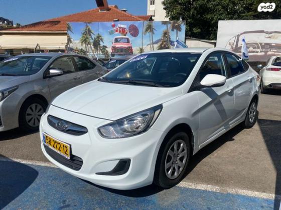 יונדאי i25 Inspire אוט' 1.4 (109 כ''ס) בנזין 2012 למכירה ברחובות