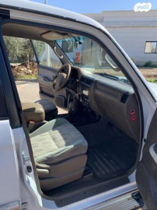 טויוטה לנד קרוזר פרדו ארוך 4X4 STD אוט' דיזל 8 מק' 3.0 (163 כ''ס) דיזל 2002 למכירה בקרית שמונה