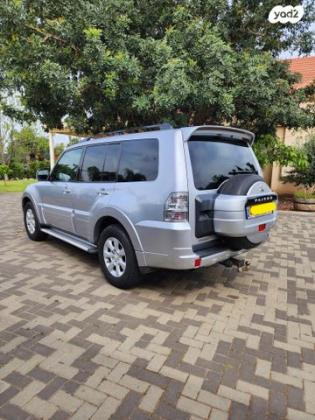 מיצובישי פג'רו ארוך 4X4 Desert אוט' דיזל 7 מק' 3.2 (200 כ"ס) דיזל 2012 למכירה ברמות השבים