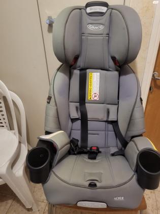 כיסא בטיחות לרכב של graco