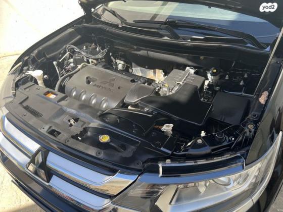 מיצובישי אאוטלנדר Intense אוט' 5 מק' 2.0 (150 כ"ס) בנזין 2016 למכירה בחיפה
