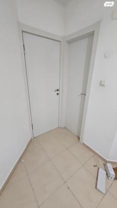 הסנה 4 (אפרידר)