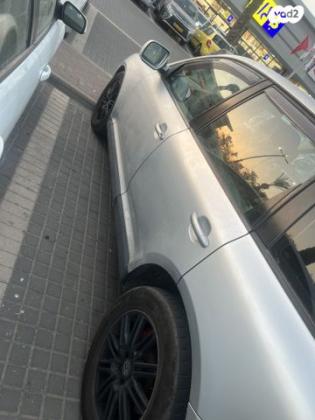 פולקסווגן טוארג 4X4 Comfortline V6 אוט' 3.2 (240 כ''ס) בנזין 2005 למכירה בפרדס חנה כרכור