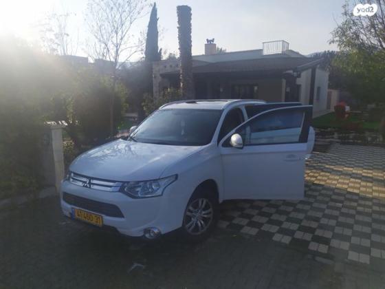 מיצובישי אאוטלנדר Instyle SR אוט' 7 מק' 2.0 (150 כ''ס) בנזין 2014 למכירה בכפר בלום