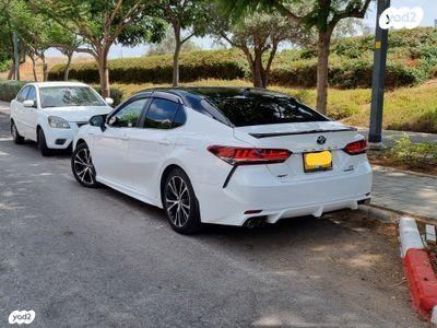 טויוטה קאמרי SE הייבריד אוט' 4 דל' 2.5 (211 כ''ס) בנזין 2019 למכירה בקרית אונו