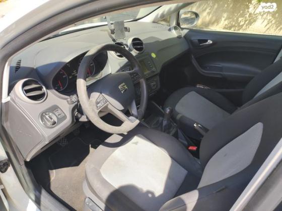 סיאט איביזה Reference ידני 5 דל' 1.2 (90 כ"ס) בנזין 2015 למכירה בתל אביב יפו