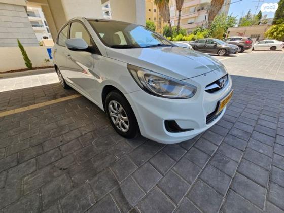 יונדאי i25 Inspire אוט' 1.4 (100 כ''ס) בנזין 2014 למכירה בעפולה