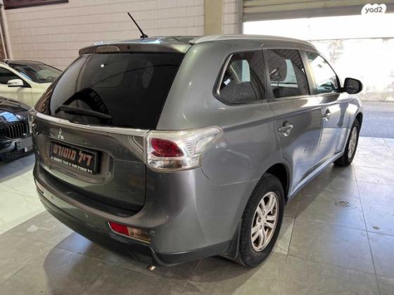 מיצובישי אאוטלנדר Instyle אוט' 7 מק' 2.0 (150 כ"ס) בנזין 2014 למכירה בחצור הגלילית