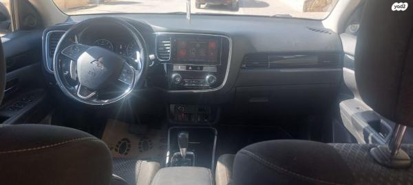 מיצובישי אאוטלנדר Instyle אוט' 7 מק' 2.0 (150 כ"ס) בנזין 2019 למכירה בפדואל