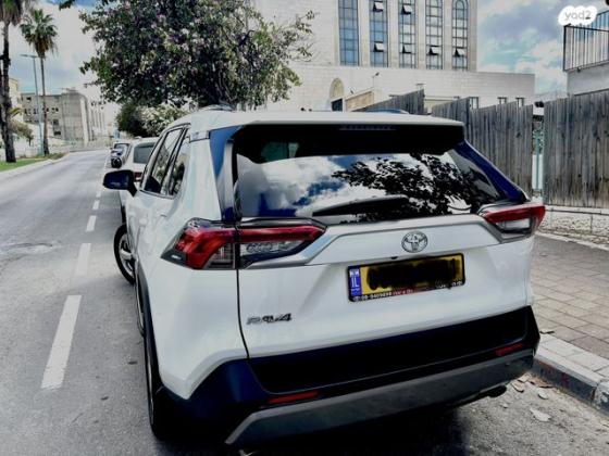 טויוטה RAV4 ארוך Extreme אוט' 2.0 (175 כ''ס) בנזין 2019 למכירה באלעד