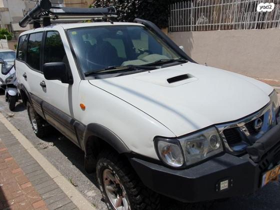ניסאן טראנו ארוך 4X4 SE אוט' דיזל 3.0 (154 כ''ס) דיזל 2005 למכירה בחולון
