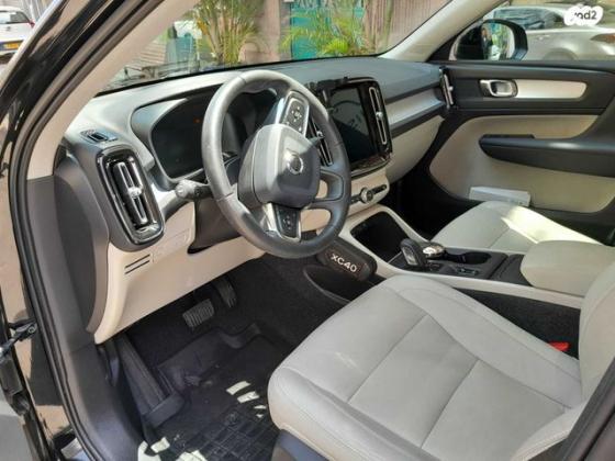 וולוו XC40 4X4 T5 Momentum אוט' 2.0 (247 כ''ס) בנזין 2020 למכירה בתל אביב יפו