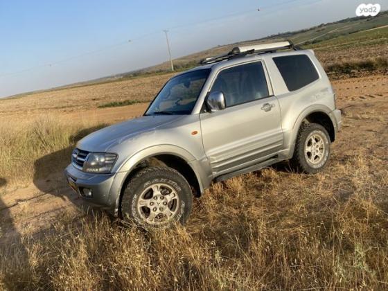מיצובישי פג'רו קצר 4X4 GLS אוט' דיזל 5 מק' 3.2 (160 כ''ס) דיזל 2002 למכירה בברור חיל