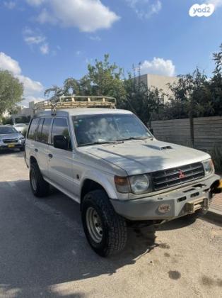 מיצובישי פג'רו ארוך 4X4 GLX אוט' דיזל 7 מק' 2.8 (125 כ''ס) דיזל 2000 למכירה במגל