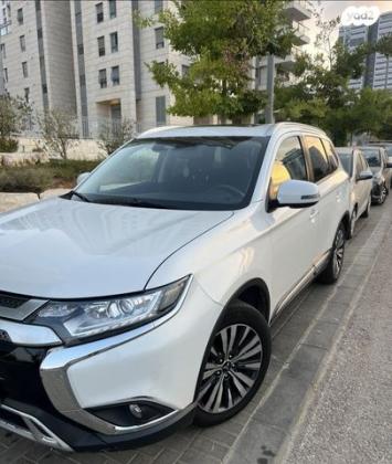 מיצובישי אאוטלנדר Instyle אוט' 7 מק' 2.0 (150 כ"ס) בנזין 2020 למכירה בגני תקווה