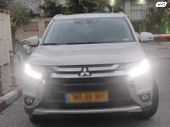 מיצובישי אאוטלנדר Premium אוט' 7 מק' 2.0 (150 כ''ס) בנזין 2018 למכירה ברחובות