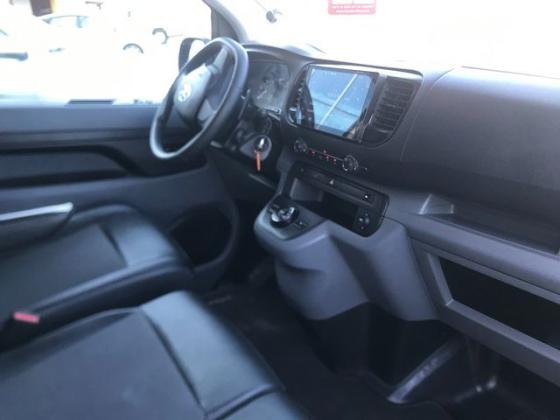 טויוטה פרואייס Medium אוט' דיזל 3 מק' 4 דל' 2.0 (177 כ"ס) דיזל 2021 למכירה בחיפה