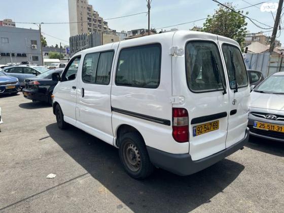 טויוטה הייאס ארוך STD אוט' דיזל 2.5 (102 כ''ס) דיזל 2003 למכירה בפתח תקווה