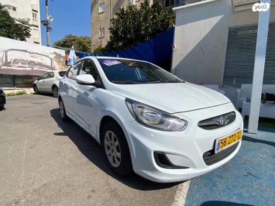 יונדאי i25 Inspire אוט' 1.4 (109 כ''ס) בנזין 2012 למכירה ברחובות