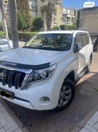 טויוטה לנד קרוזר ארוך 4X4 Luxury אוט' דיזל 7 מק' 2.8 (177 כ"ס) דיזל 2016 למכירה בנהריה
