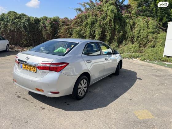 טויוטה קורולה Sun אוט' 1.6 (132 כ"ס) בנזין 2015 למכירה בבת ים
