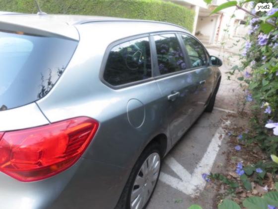 אופל אסטרה Enjoy סטיישן אוט' 1.4 (140 כ"ס) בנזין 2014 למכירה בפתח תקווה