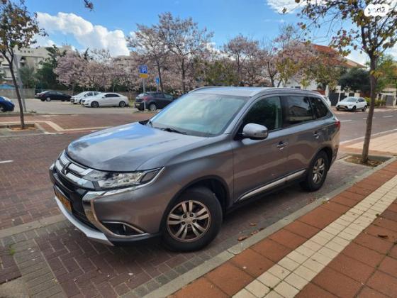 מיצובישי אאוטלנדר Intense אוט' 5 מק' 2.0 (150 כ"ס) בנזין 2017 למכירה בראשון לציון