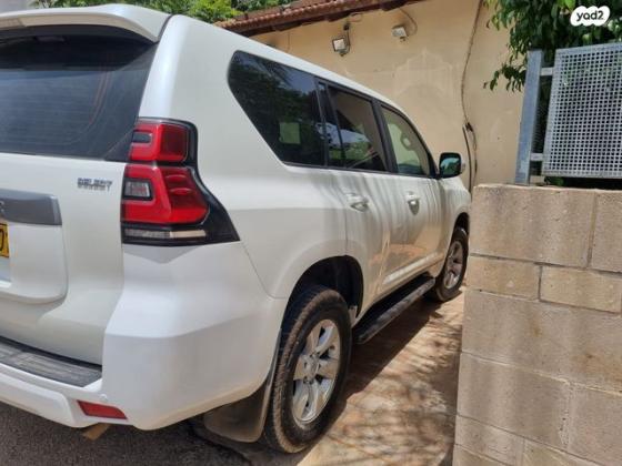 טויוטה לנד קרוזר ארוך 4X4 Select אוט' דיזל 7 מק' 2.8 (177 כ"ס) דיזל 2018 למכירה בהוד השרון