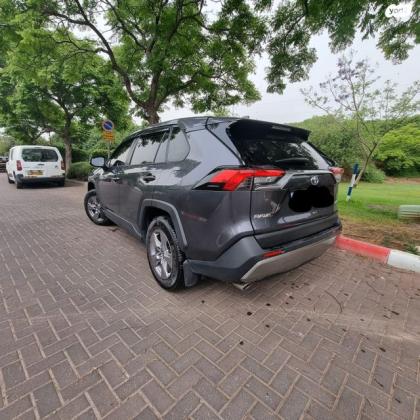טויוטה RAV4 הייבריד E-xperience הייבריד 5 דל' אוט' 2.5 (178 כ''ס) בנזין 2022 למכירה בכפר יונה