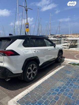 טויוטה RAV4 הייבריד 4X4 E-Motion פלאג-אין אוט' 2.5 (185 כ''ס) היברידי חשמל / בנזין 2021 למכירה בחדרה