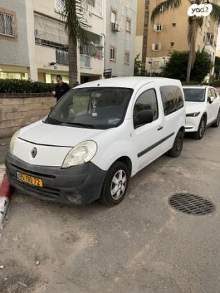 רנו קנגו החדשה Authentiq ידני דיזל + 2 דלתות צד 1.5 (85 כ''ס) דיזל 2010 למכירה בלוד