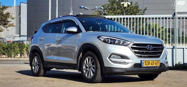 יונדאי טוסון Panoramic אוט' בנזין 2.0 (155 כ"ס) בנזין 2018 למכירה בחיפה