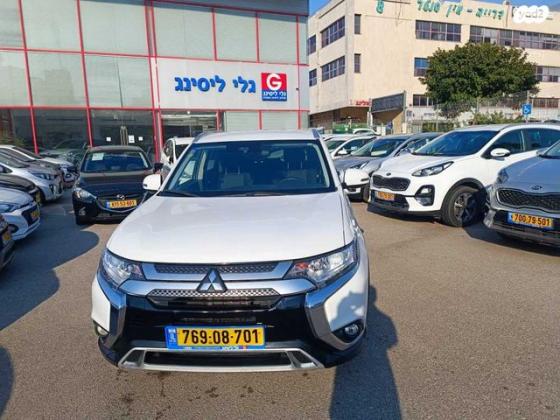 מיצובישי אאוטלנדר Intense אוט' 7 מק' 2.0 (150 כ"ס) בנזין 2019 למכירה בראשון לציון