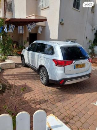 מיצובישי אאוטלנדר Instyle אוט' 7 מק' 2.0 (150 כ"ס) בנזין 2021 למכירה ברחובות