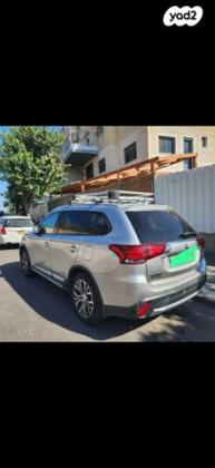 מיצובישי אאוטלנדר Instyle אוט' 7 מק' 2.0 (150 כ"ס) בנזין 2018 למכירה בגבעת זאב