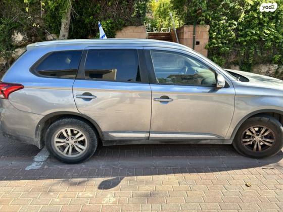 מיצובישי אאוטלנדר Instyle אוט' 7 מק' 2.0 (150 כ"ס) בנזין 2016 למכירה במודיעין מכבים רעות