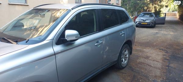 מיצובישי אאוטלנדר Instyle אוט' 5 מק' 2.0 (150 כ"ס) בנזין 2013 למכירה בבן שמן