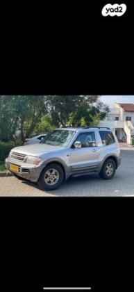 מיצובישי פג'רו קצר 4X4 GLS אוט' דיזל 5 מק' 3.2 (160 כ''ס) דיזל 2001 למכירה בהרצליה