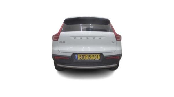 וולוו XC40 T4 Momentum אוט' 2.0 (190 כ''ס) בנזין 2018 למכירה ב