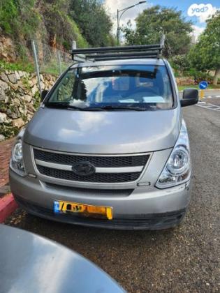 יונדאי i800 GLS CRDI מיניבוס ידני דיזל 8 מק' 2.5 (136 כ"ס) דיזל 2011 למכירה בחיפה