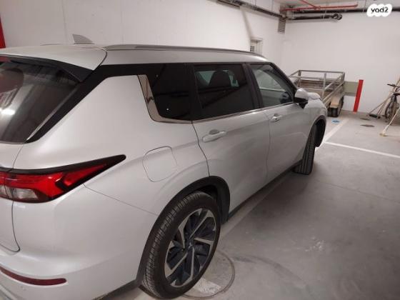 מיצובישי אאוטלנדר Instyle אוט' 7 מק' 2.5 (181 כ"ס) בנזין 2022 למכירה במודיעין מכבים רעות