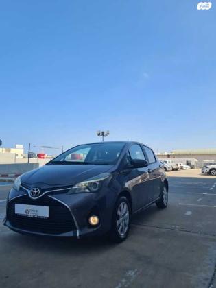 טויוטה יאריס Sky אוט' 1.3 (99 כ"ס) בנזין 2017 למכירה בראשון לציון