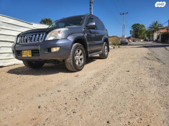 טויוטה לנד קרוזר קצר 4X4 Luxury אוט' דיזל 3.0 (166 כ''ס) דיזל 2007 למכירה בכפר קרע