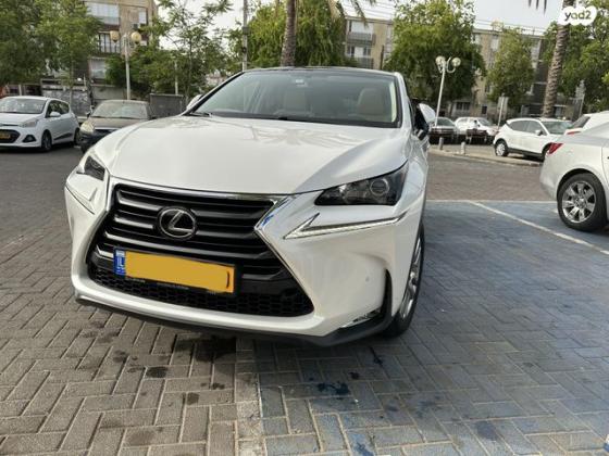 לקסוס NX 4X4 NX200T Premium אוט' 2.0 (238 כ"ס) בנזין 2017 למכירה בבת ים