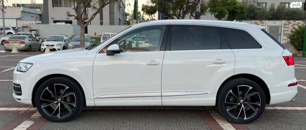 אאודי Q7 4X4 אוט' דיזל 5 מק' 3.0 (218 כ''ס) דיזל 2017 למכירה בגן יבנה