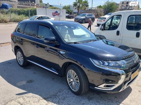 מיצובישי אאוטלנדר PHEV 4X4 Luxury הייבריד אוט' 5 מק' 2.4 (135 כ''ס) היברידי חשמל / בנזין 2020 למכירה בטבריה
