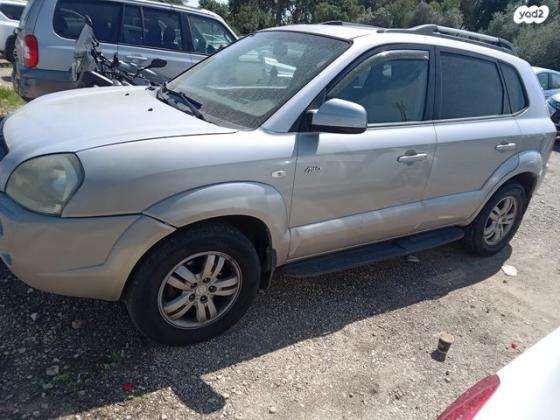 יונדאי טוסון 4X4 Luxury אוט' בנזין 2.7 (175 כ''ס) בנזין 2008 למכירה בכפר בן נון