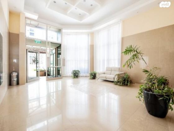 בני בנימין 25 (גלי הים)