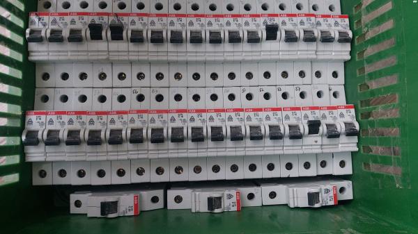 מאמתים של חברת ABB חז